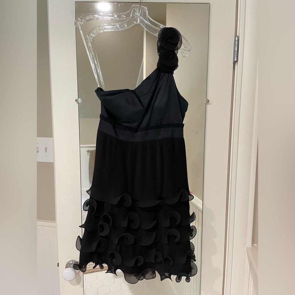 Phoebe couture size 6 black cocktail dress
